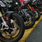 Tribunal Administrativo de Cundinamarca confirma sanción a Auteco por falla en reposapiés de motocicletas Bajaj