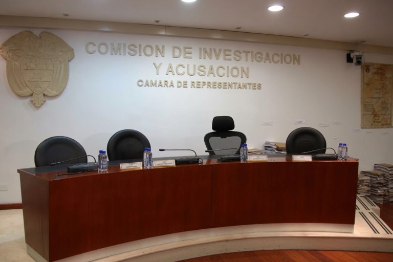 Tribunal Administrativo de Cundinamarca ordena a la Comisión de Investigación y Acusación de la Cámara de Representantes entregar información sobre sus investigaciones